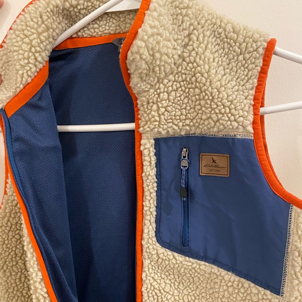 Eddie Bauer- Fur Vest. Size XS. - Picture 6 of 8